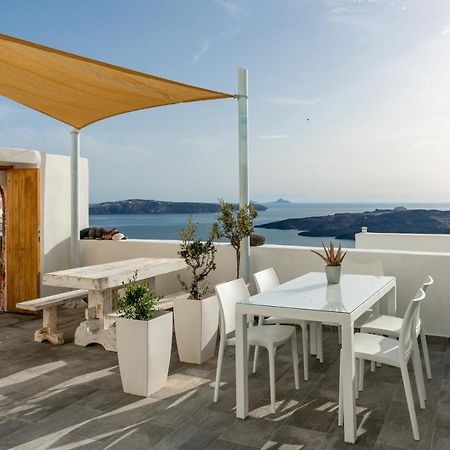 Akron Cliff Suite Фира Екстериор снимка