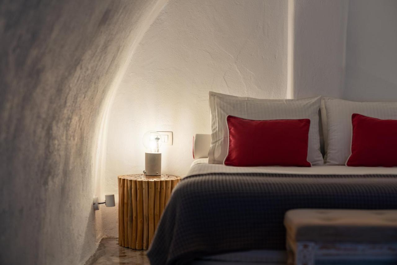 Akron Cliff Suite Фира Екстериор снимка