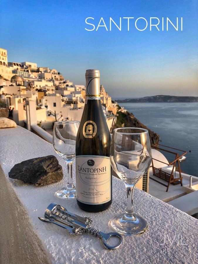 Akron Cliff Suite Фира Екстериор снимка